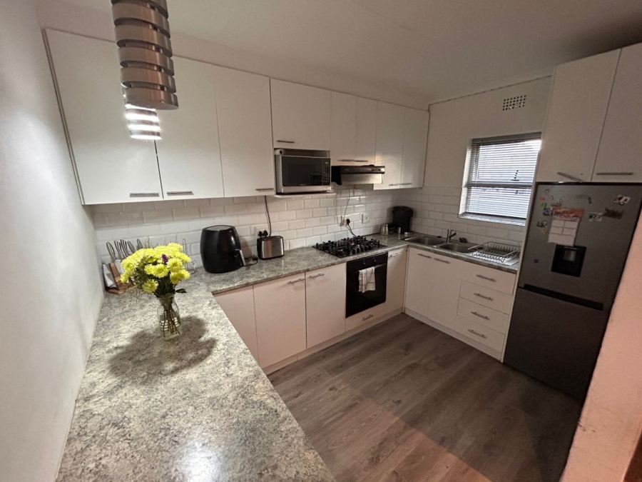 1 Bedroom Property for Sale in Pelican Park Western Cape